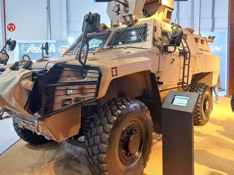 ЗСУ почали застосовувати турецькі бронеавтомобілі Cobra II