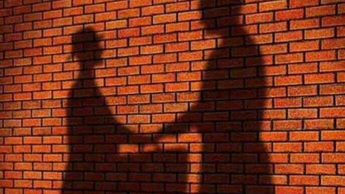 Посадовців Одеської облради перевіряють на корупцію при ремонті гімназії та видавництва