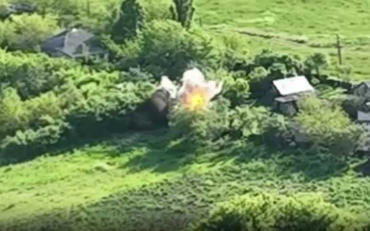 Бійці 66 ОМБр знищили ворожий склад з паливо-мастильними матеріалами