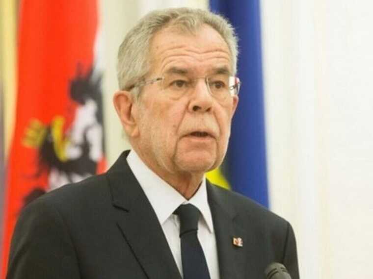 "Не желают присоединиться к разминированию": в Австрии вспыхнул конфликт из-за помощи Украине