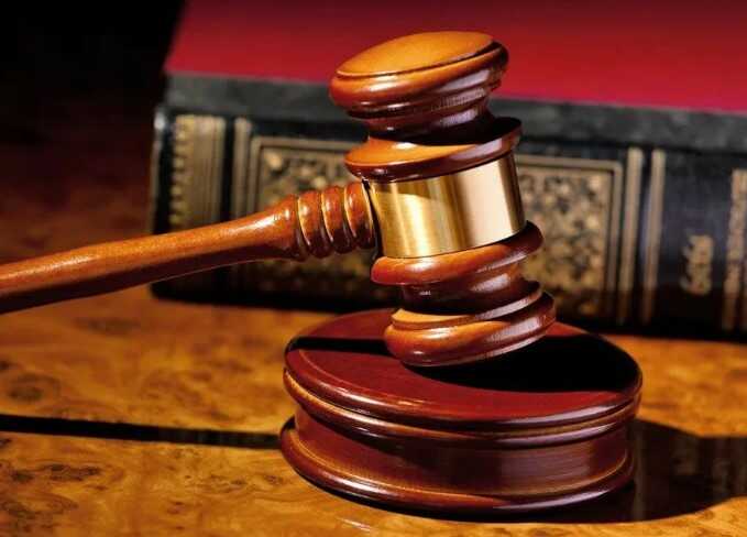 Судитимуть посадовицю Головного управління Держгеокадастру у Хмельницькій області