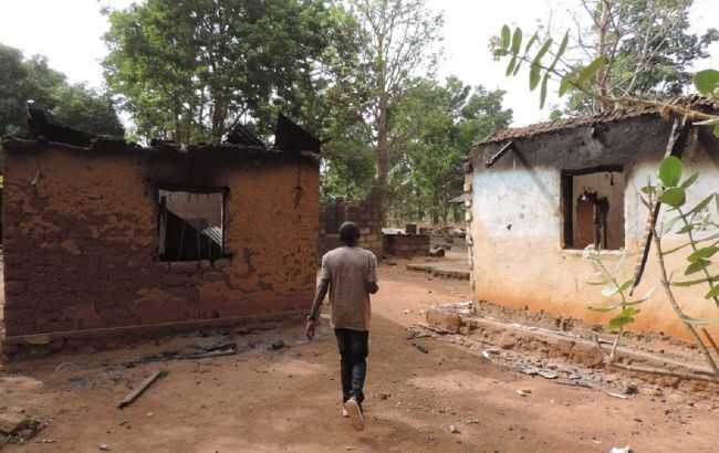 У Нігерії в сутичках загинули 85 людей, тисячі переселили