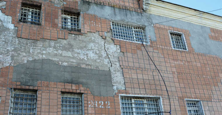 Невидимі жертви війни: люди в тюрмах та колоніях