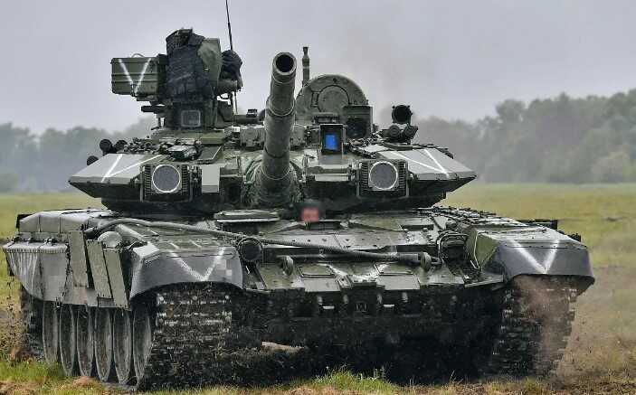 ЗСУ ударом із повітря знищили новітній російський танк Т-90М "Прорив"