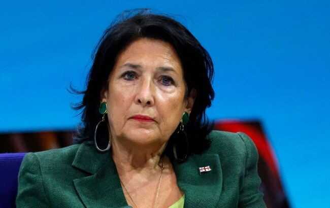 Президент Грузії звинуватила голову Міноборони у порушенні протоколу