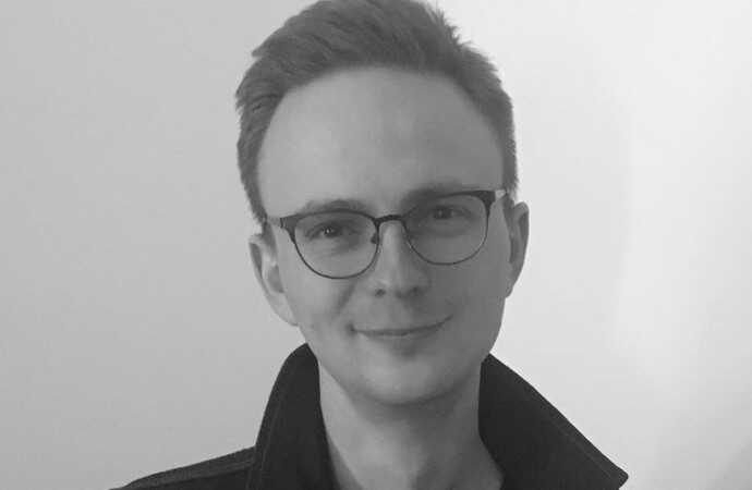 У боях під Бахмутом загинув український журналіст Євгеній Осієвський