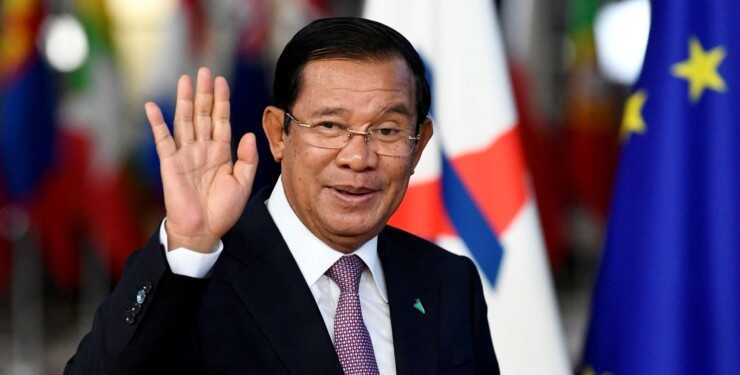 Порушили питання розмінування територій: Зеленський провів розмову з прем’єром Камбоджі