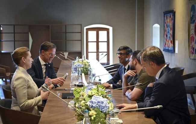 Зеленський домовився обговорити створення коаліції літаків на "Рамштайні"