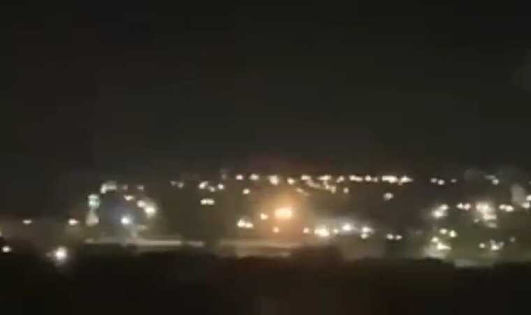 "Мамо, може час виїжджати?" Росіян налякали звуки вибухів у Курську