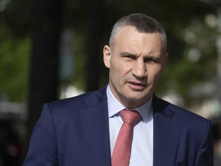 Кличко з Камишіним перевірили укриття в Києві і поспілкувалися з мешканцями столиці