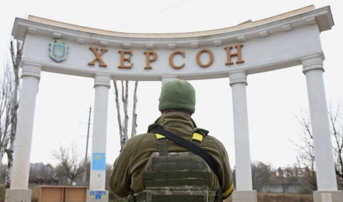 Окупанти обстрілюють Херсон з артилерії