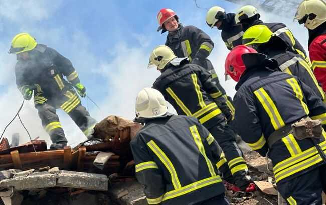 Ракетний удар по Умані: У лікарні залишаються 6 постраждалих, двоє з них - тяжкі