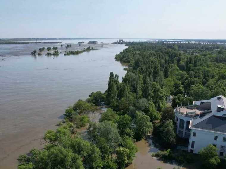 "Вывод один": жена Усика обратилась к украинцам после катастрофы на Каховской ГЭС