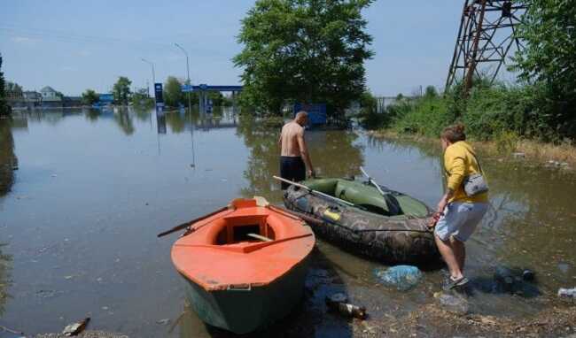 Підрив Каховської ГЕС: рівень води у Херсоні та області знизився