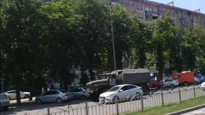 Окупанти перекидають військову техніку з Маріупольського району у Запорізьку область