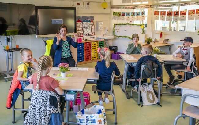 У Румунії тисячі вчителів вийшли на протести: вимагають підвищення заробітної плати