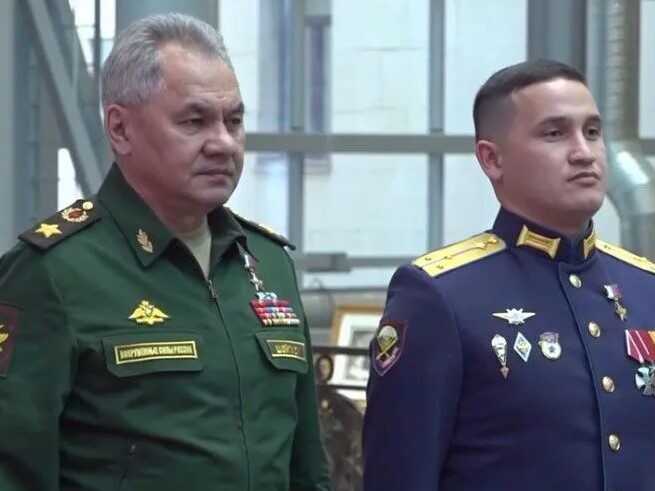 Росія показала "найзатятіших" загарбників, які прийшли знищувати Україну: їх нагородив Шойгу