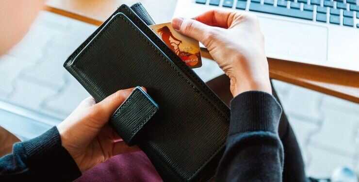 Арешт депозитів та гаманців: у Кабміні придумали, як змусити українців заплатити борги