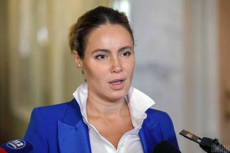 НАБУ оголосило в розшук колишню нардепку Королевську