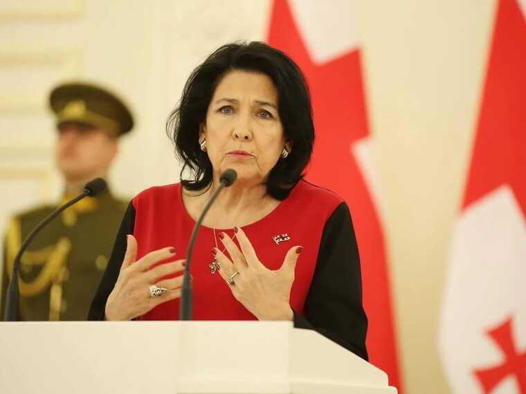 Президентка Грузії заявила, що може допомогти Україні лише солідарністю, і виправдалася