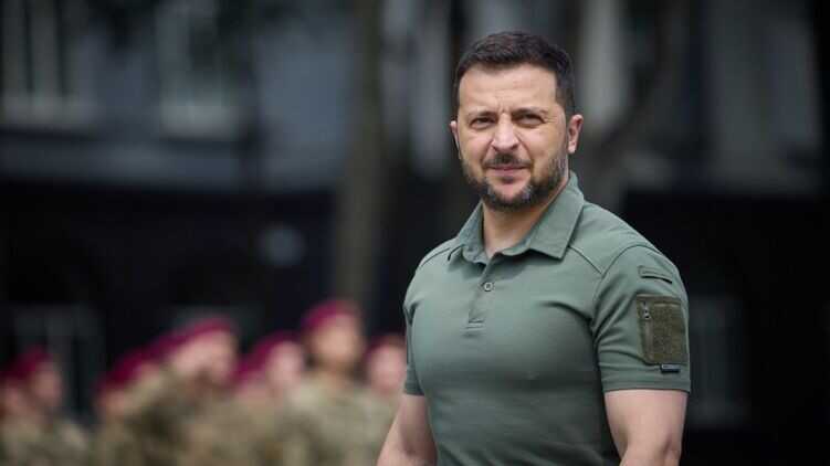 Зеленский заявил, что Путин либо не контролирует свою армию, либо неадекватен