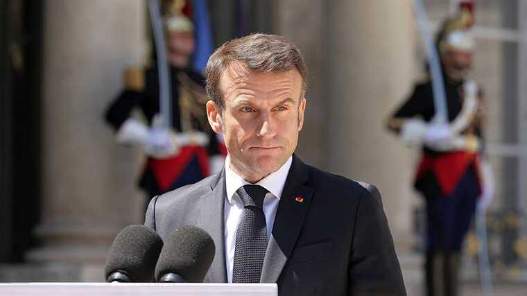 Покушение на Макрона: в Париже задержали 20-летнего парня