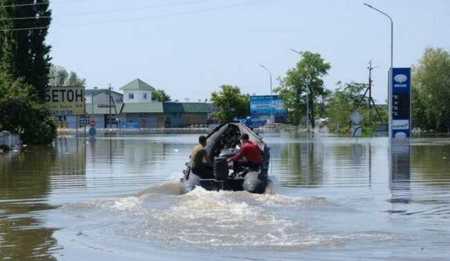 Причиной разрушения Каховской ГЭС мог стать подрыв прохода под водой, - NYT