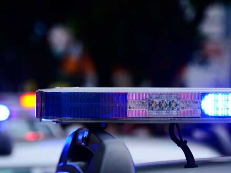 У Казахстані озброєний чоловік взяв у заручники людей у відділенні банку