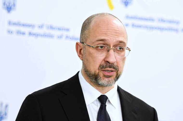 Шмигаль не побачив підстав для звільнення міністра культури Ткаченка у відповідь на петицію