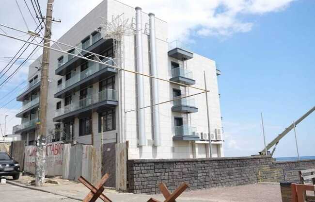 В Одесі родичка скандального судді будує готель на пляжі