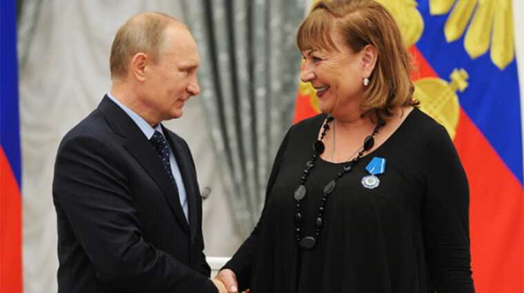 "Валюха" зі "Сватів", яка підтримала війну, спилася в Росії