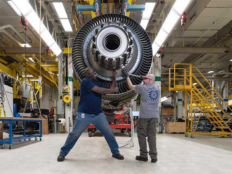 General Electric в Індії налагодить випуск реактивних двигунів для винищувачів