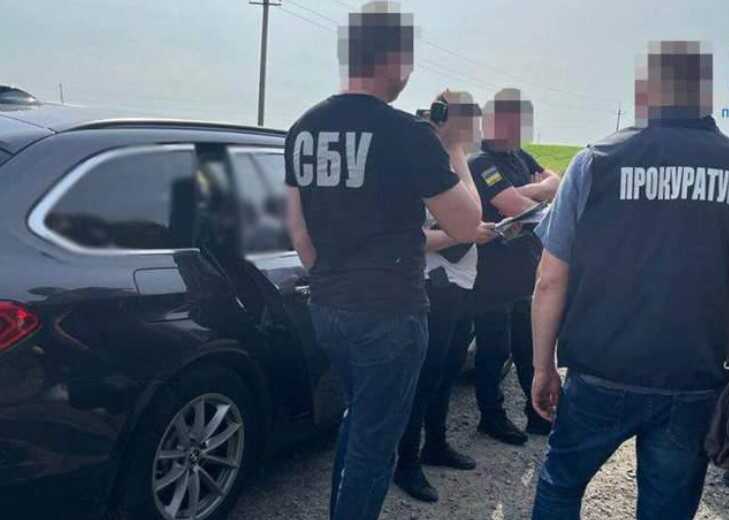 Посадовця Львівської митниці затримали на хабарі