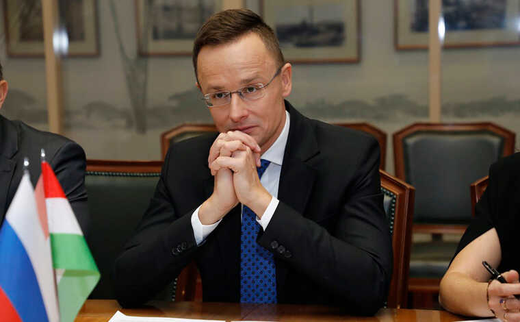 Сіярто: Угорщина розблокує транш ЄС, якщо Україна виключить OTP Bank із «чорного списку»