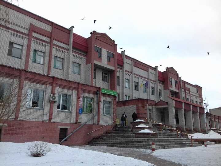 У Чернігові бізнесмен керував закупівлями медиків для центральної лікарні