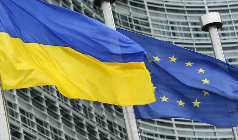 Мецола: ЄС може розпочати переговори з Україною про вступ у грудні