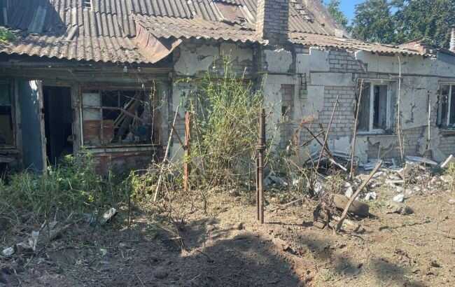 Оккупанты днем обстреляли Никопольский район: есть разрушения