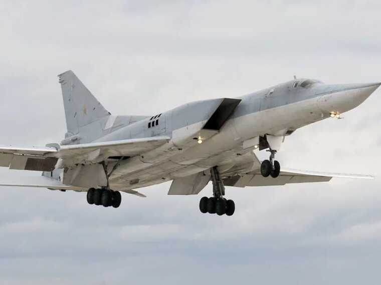 У значній частині областей України – повітряна тривога: в Росії злетіли Ту-22м3