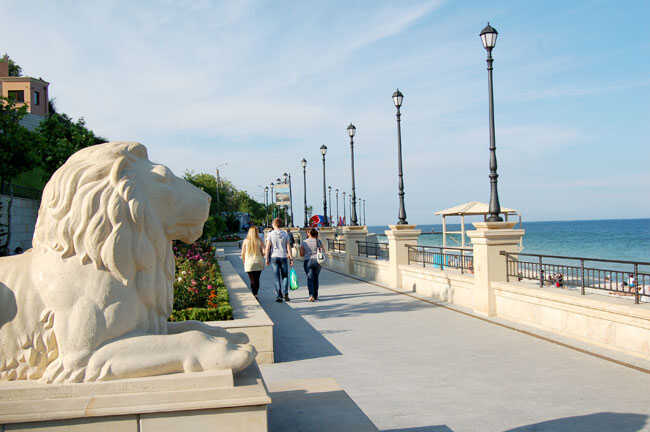 В Одессе прокуратура обнаружила махинации на тендере по ремонту набережной