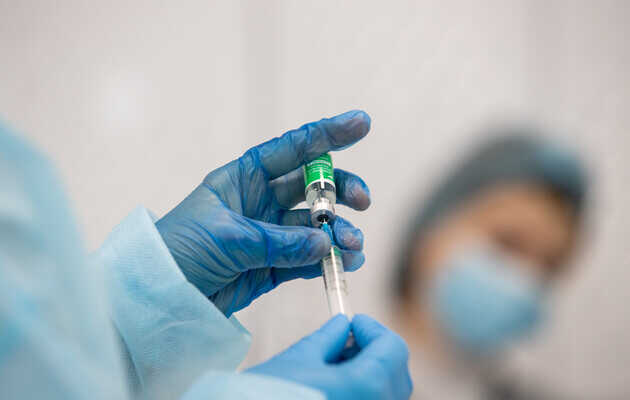 ЄС готується до наступної пандемії та закуповує потужності з виробництва вакцин – ЗМІ