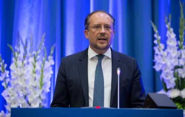 В Австрії заявили, що не перешкоджають транзиту військової техніки в Україну