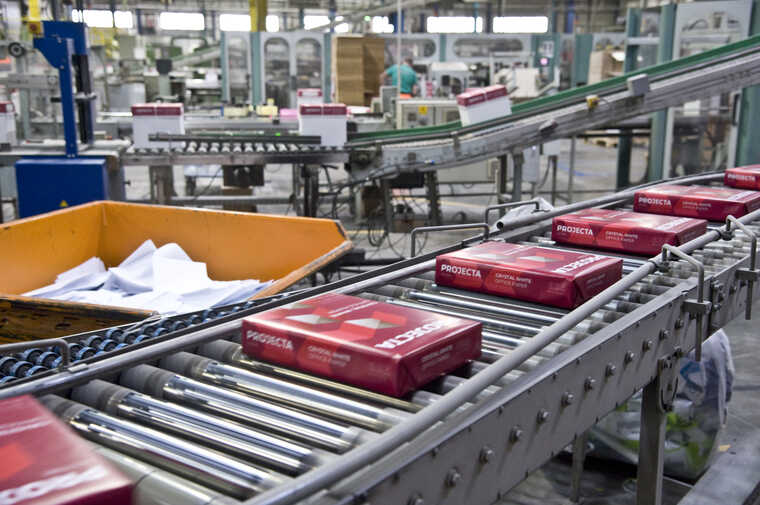 Міжнародний виробник паперу Mondi продав частину своїх активів у Росії