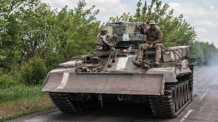 Україна наздогнала Росію за кількістю танків - Bloomberg
