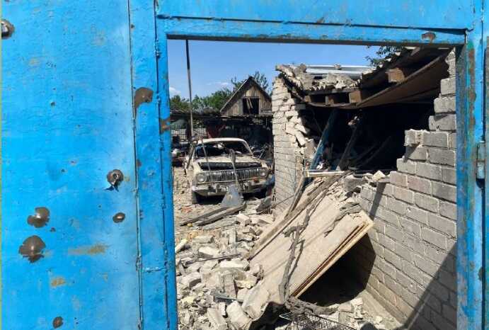 Оккупанты нанесли удар по Херсону: есть пострадавшие и разрушения