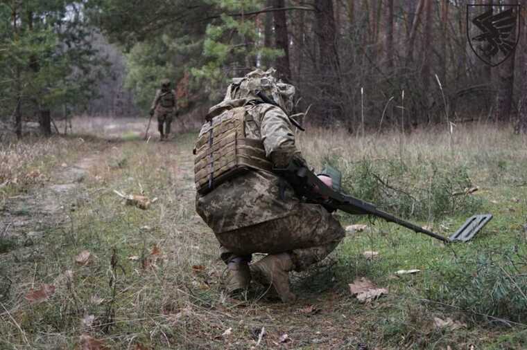 Про “повільний” наступ ЗСУ та мінні поля