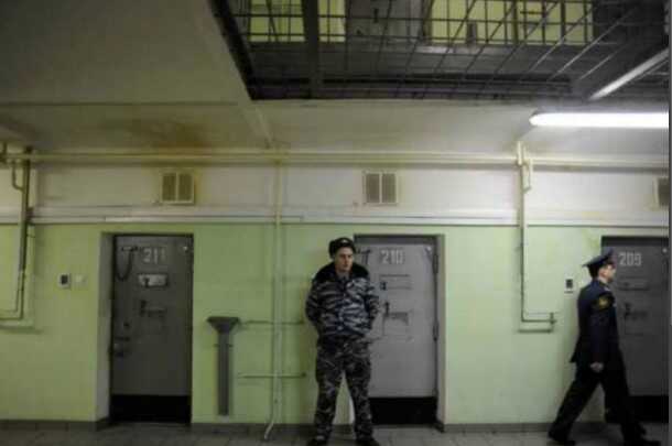 Оккупанты держат в СИЗО десятки жителей оккупированного Мелитополя, - мэр Федоров