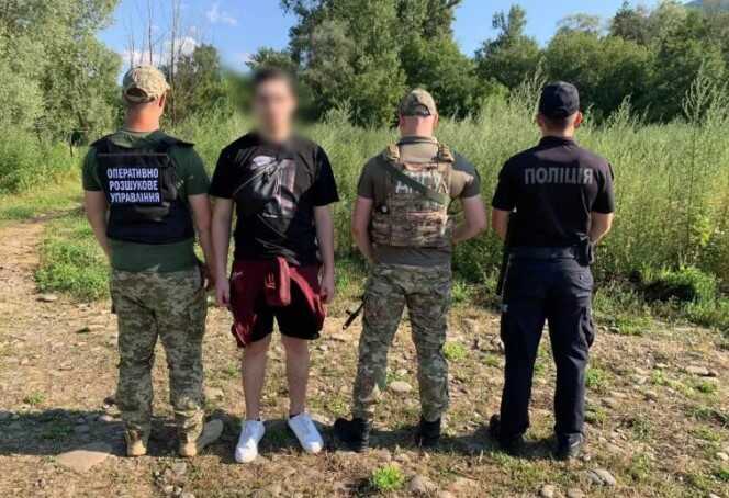 Прикордонники Мукачівського загону за минулу добу затримали 15 порушників кордону
