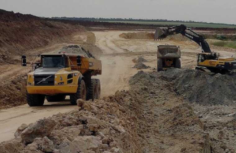 За постачання титану до РФ відповість колишній керівник Демурінського ГЗК Федосєєв?