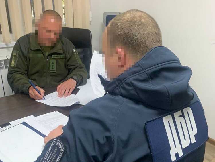 Экс-начальник управления по строительству Воздушных Сил признал вину в коррупции