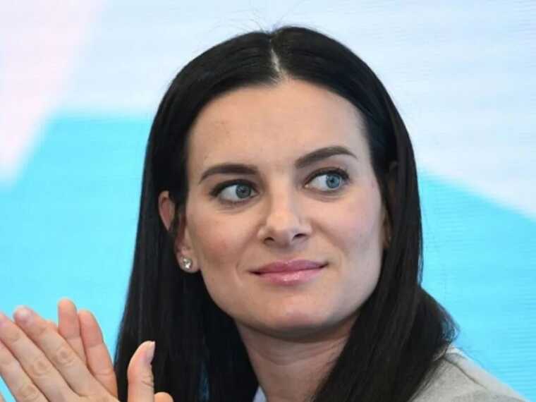 Російська влада подала до суду на Ісинбаєву, яка втекла до Іспанії, вимагаючи повернути $300